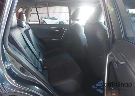 2021 Toyota Rav4 Limited z USA, uszkodzony, nr VIN JTMN1RFV9MD075417